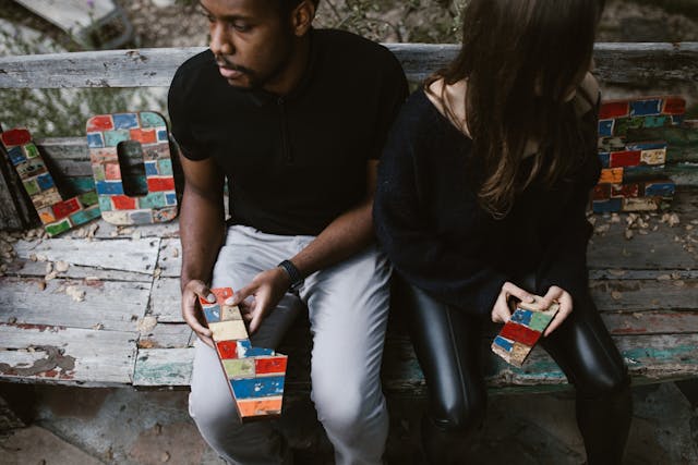 9 Weird things female Covert Narcissists Do to Control You after Breakup