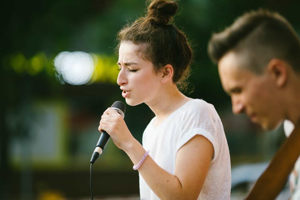 7 Innocent-Sounding Phrases Covert Narcissists say in arguments to Break You Down