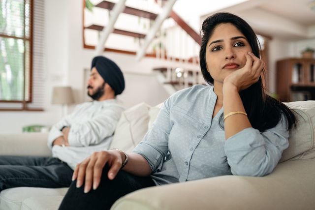 Avoidant Attachment in Relationships: Mixed Signals, Confusion, and Emotional Distance: Explained