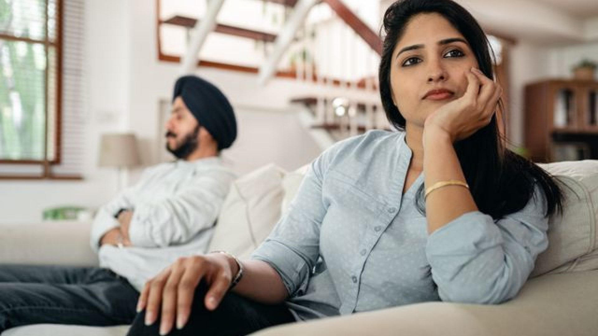 Avoidant Attachment in Relationships: Mixed Signals, Confusion, and Emotional Distance: Explained